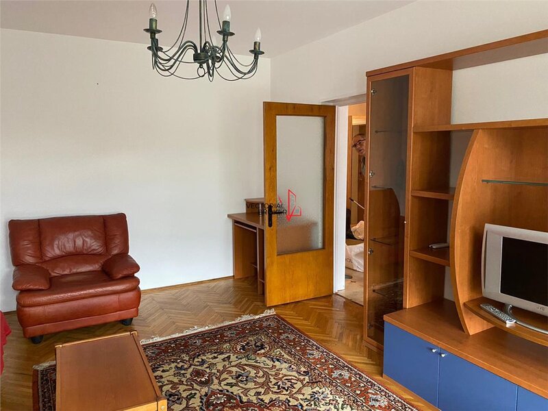 Vatra Luminoasa, oferta unica, 4 camere decomandat, etaj intermediar.